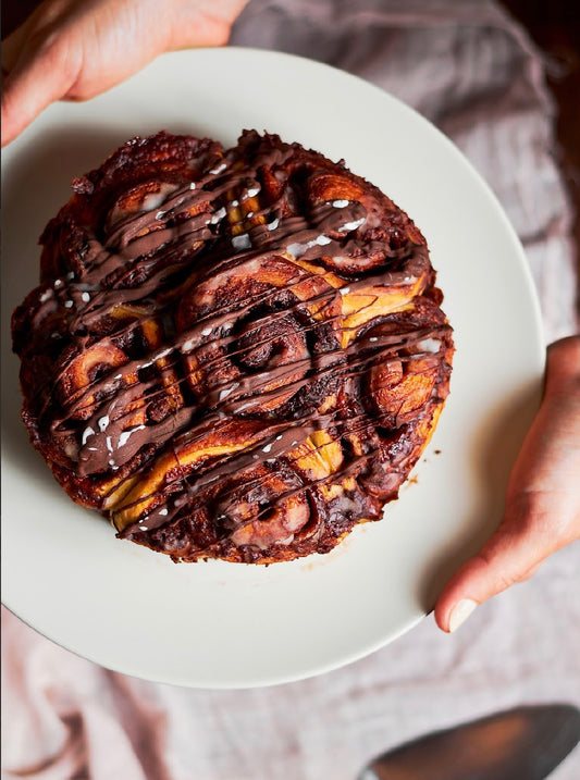 Chocolate roll cake